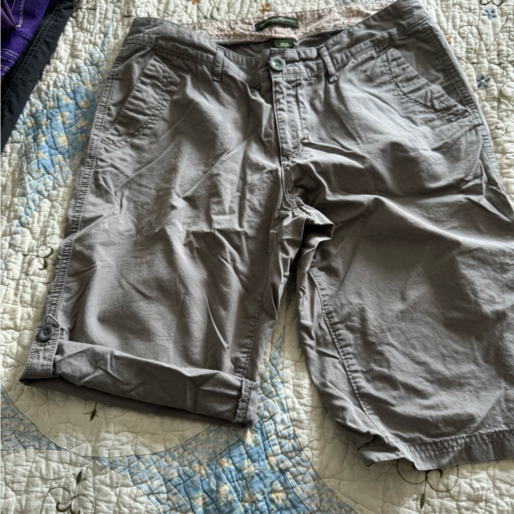 Eddie Bauer Size 8 gray shorts